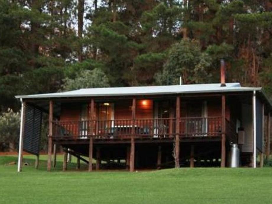 Hawke Brook Chalets Pemberton Dış mekan fotoğraf
